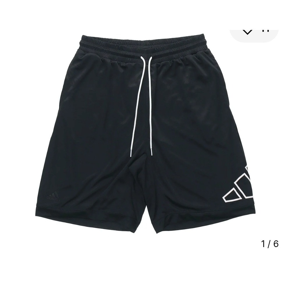 adidas logo Essentials shorts Mens XL new with tags